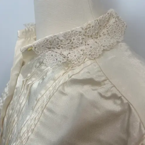 Vintage 70s Prairie Button Up Front Pleated Floral Collar Satin Long Sleeve Top Tan Size 10