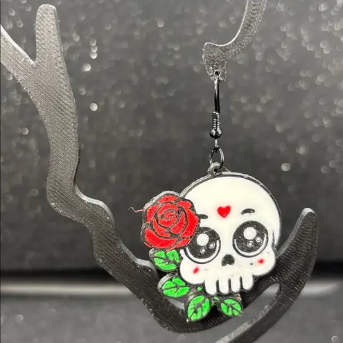 Cute Skull & Rose Dangle Earrings – Spooky Cute Statement Jewelry Black