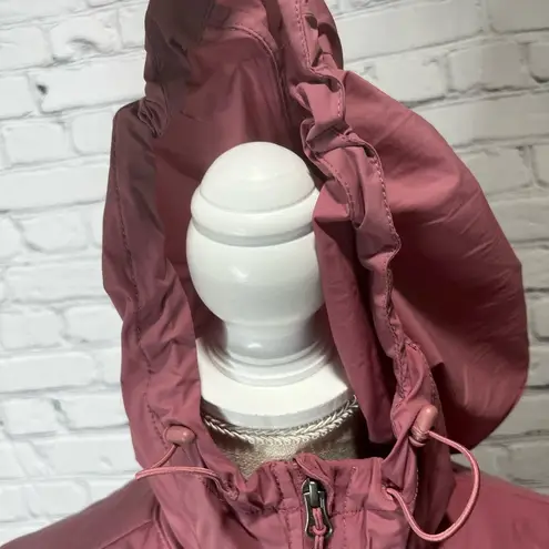 Duluth Trading Company jacket medium Pink