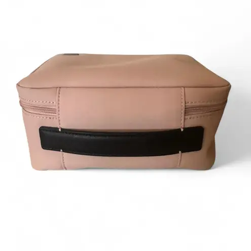 Away Blush Travel Pouch Pink