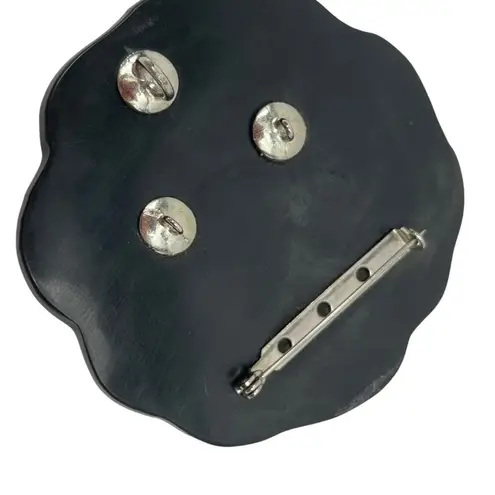 Vintage Black & White Mother Of Pearl Mosaic Brooch With Scalloped Edge