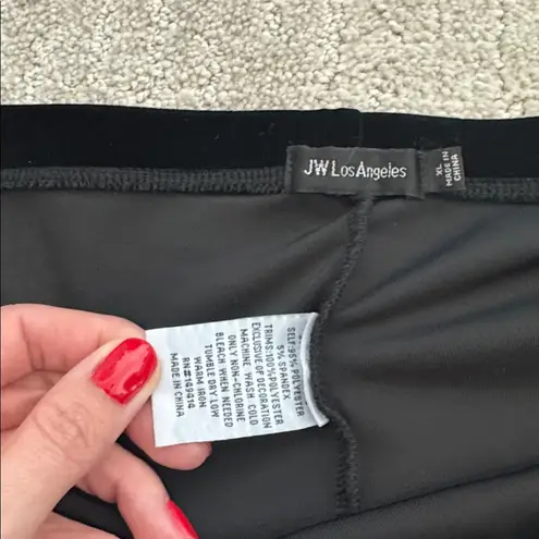 Johnny Was Sidonia Velvet Stretch Leggings Pant Floral Embroidery Black festive