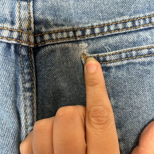 Bill Blass Vintage dark wash high waisted straight leg relaxed fit jeans 90s 1990s y2k