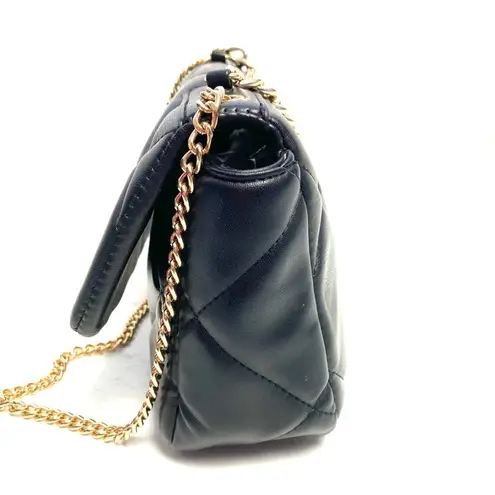 Badgley Mischka Black Quilted Faux Leather Crossbody Shoulder Bag Purse