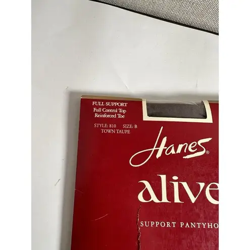 Hanes  Alive Support Pantyhose Style 810 Town Taupe SIZE B Brand New VINTAGE