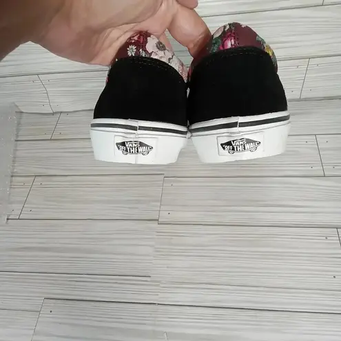 Vans  old Skool v Butterfly print juniors 7 or women's 8.5