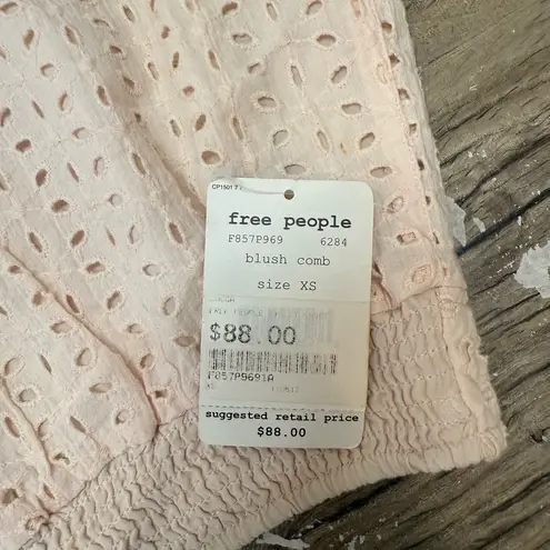 Free People Free‎ People light pink eyelet shorts size xs NWT