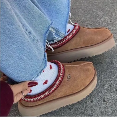 UGG Tazz Platform Slippers Chestnut