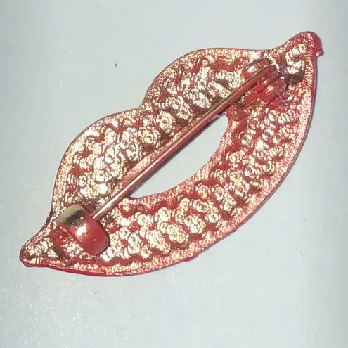 Red Rhinestone Boho Retro Kiss Lip Brooch