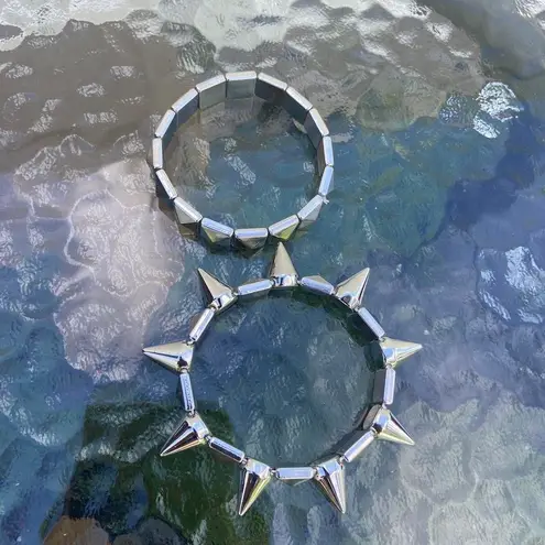 2 pcs Gothic Y2K Rivet Spike Bead Spike Punk Bracelet Style Silver Plated