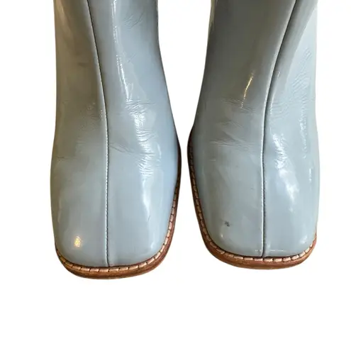 Intentionally Blank Contour Sky 10 Blue