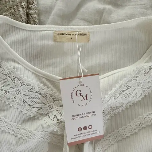 Goodnight Macaroon Women’s Small Lace Up White Longsleeve New NWT - Image 4