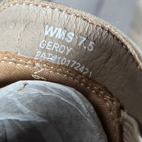 DV Dolce Vita Gerdy Vegan Leather Comfort Wedge Bootie in Beige 7.5 NWT