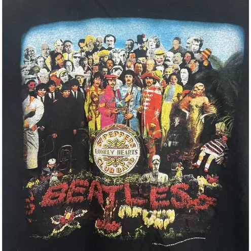 VTG The Beatles Sgt. Pepper's Lonely Hearts Club Band Tee Grunge Retro Rock S Black