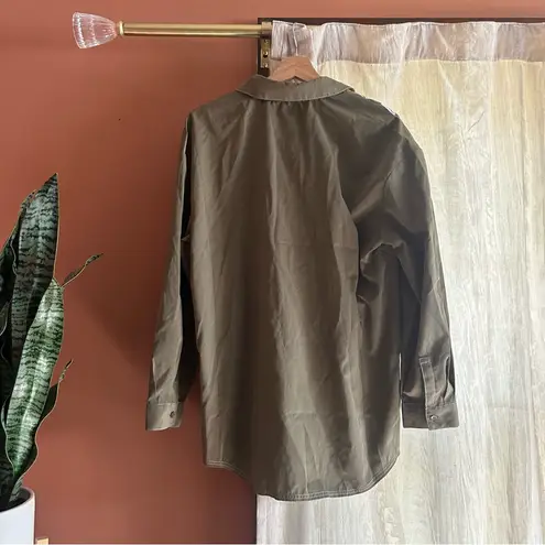 Native Youth Evelyn Embroidered Boyfriend Shirt Button Up Army Green NWT Size M Size M