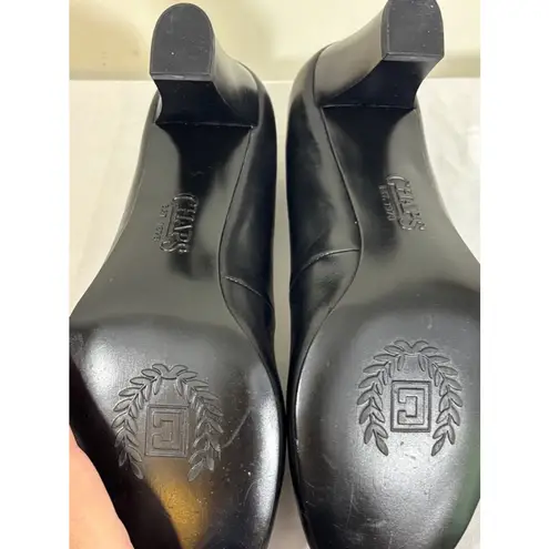 CHAPS Women's  Black Heels Size 8.5 - Image 2