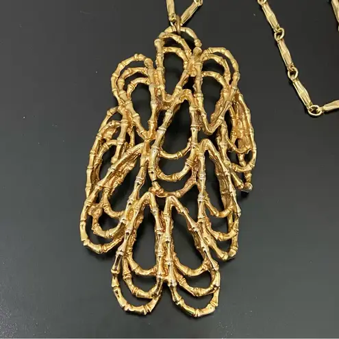 Vintage Abstract Modernist Twisted Bamboo Large Pendant Goldtone 20” Necklace Gold