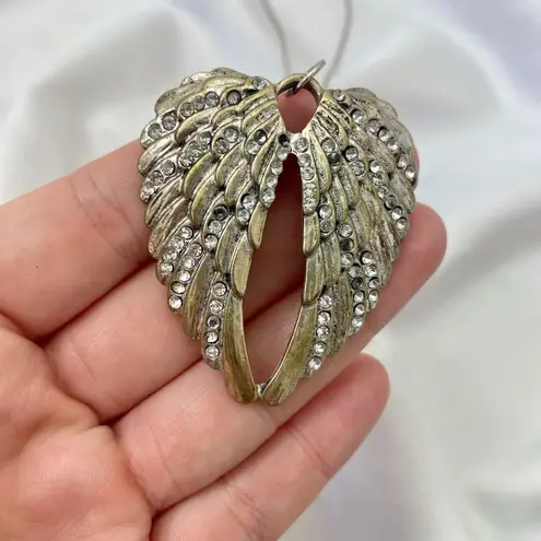 Early 2000's Chunky Witchy Whimsygoth Silver Rhinestone Goth Angel Wing Necklace