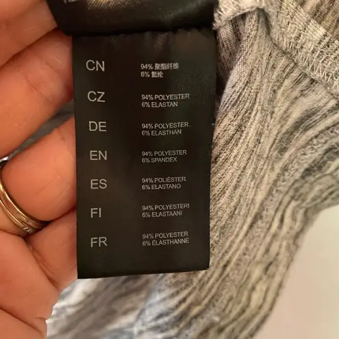 Kuhl Gray Heathered Short Sleeve Shirt Active Gorpcore Women's size Large