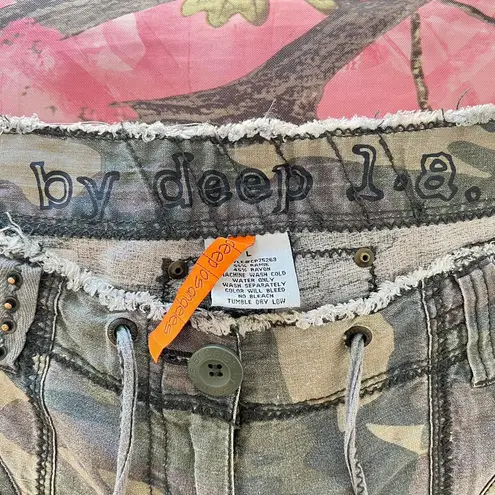 deep la y2k true vintage camouflage embroidered studded cargo jean pants