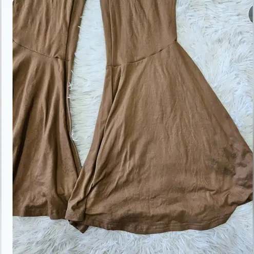 BUMPSUIT NWOT NICOLE FLARE PANT SIZE M Brown Size M