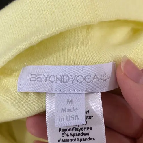 Beyond Yoga Lounge Around joggers in sunbeam size M