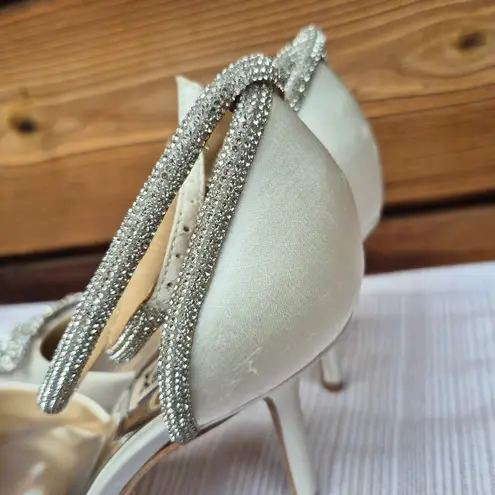 Badgley MISCHKA Saint Elegant Heels Shoes White Size 5.5