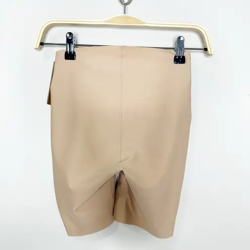 SKIMS Dipped Front Shape Wear Mid Thigh Short Clay Small NEW