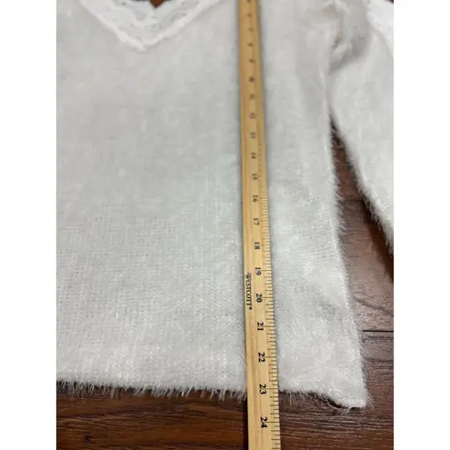 White Fuzzy Knit Sweater Lace Trim Long Sleeve Sofy Cozy Boho Chic Womens M Size M