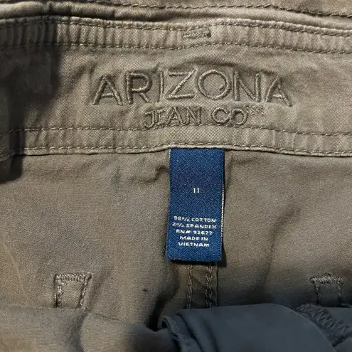 Arizona Jeans Womens Grey Shorts, Arizona, size 11
