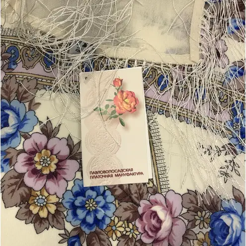 PAVLOVO PASAD Russian Wool/Silk Floral Shawl 59X57.5" Elegant Versatile Rare NWT White