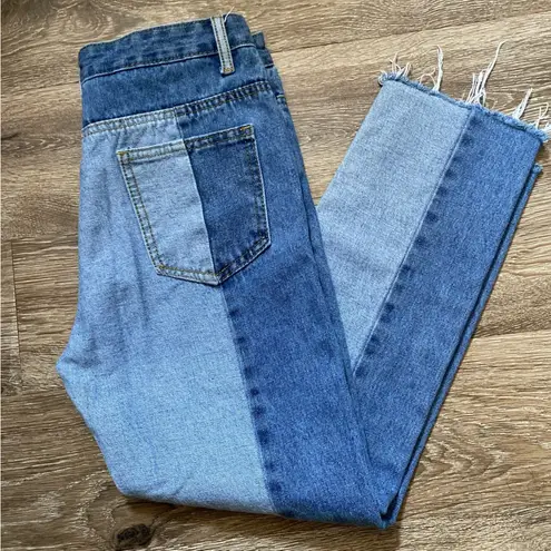 Forever 21  Two Tone Patchwork Raw Hem Jeans Size Medium