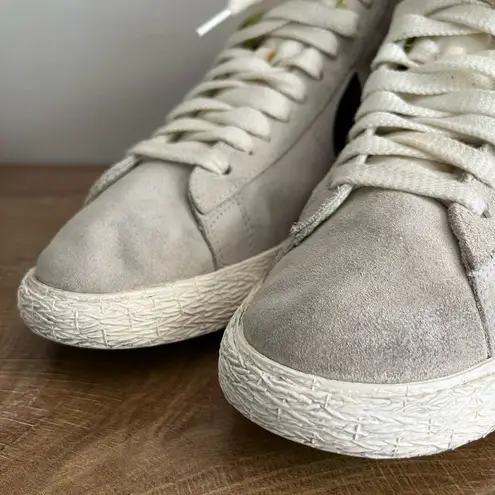 Nike  Blazer Mid ’77 Vintage Light Bone Black Volt Suede Sneakers Women’s 10