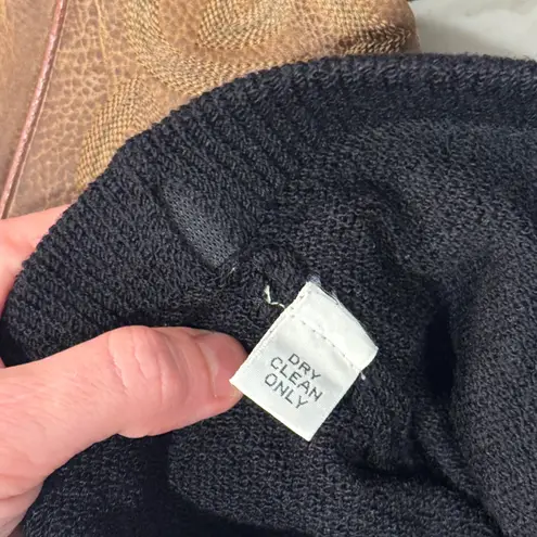 St. John Vintage Sportswear Knit Skirt Size 8 Black Pencil Made in USA *flaw