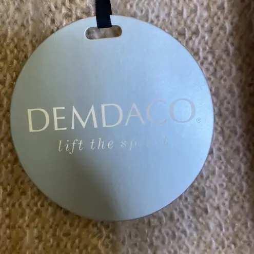 Demdaco Women’s Acrylic Knit Wrap Shawl Fringe Beige/Tan NWT OS Casual Bohemian