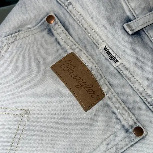 Wrangler NWT  WOMEN'S HIGH RISE FESTIVAL SHORTS