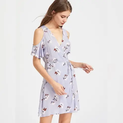 ✨Ruffle Sleeve Surplice Wrap Crinkle Floral Dress✨ Purple Size M