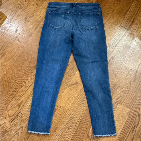 Wit & Wisdom Stretch Skinny Jeans Raw Hem Distressed Medium Wash Size 8 Blue - Image 5