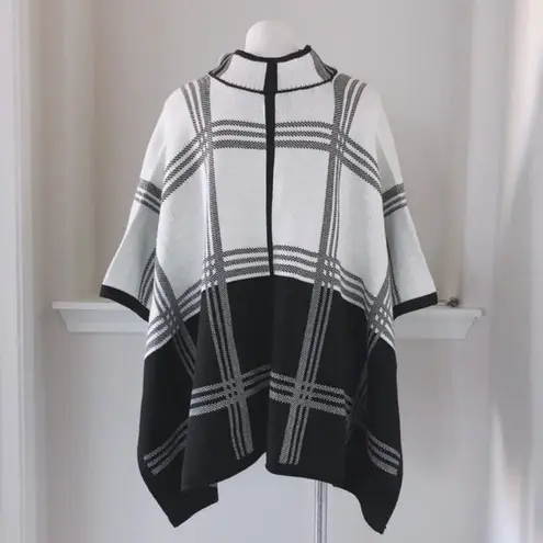 Anne Klein NEW  Cape Poncho Sweater, Turtleneck Plaid B/W Size L, NIB Retail $149