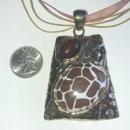 Brown and Cream Chunky Retro Boho Pendant Necklace