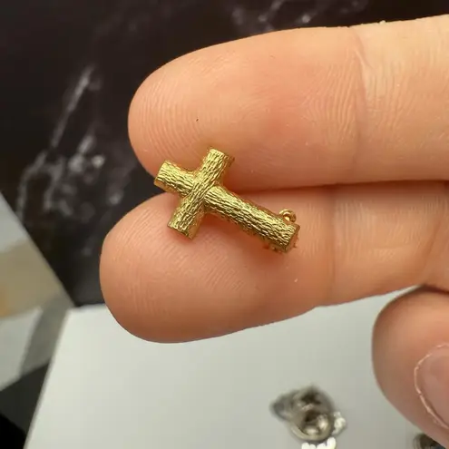 Lot Of 5 Small Brooch / Tack Pins