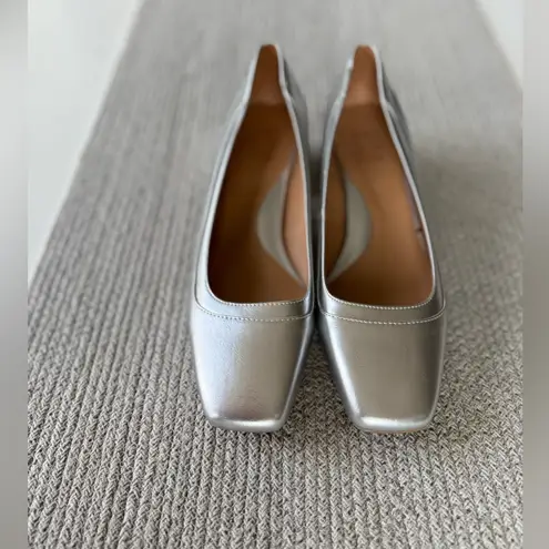 Naturalizer Huntley Silver Metallic Block Heel Square Toe Pumps Dress Shoes Sz 8