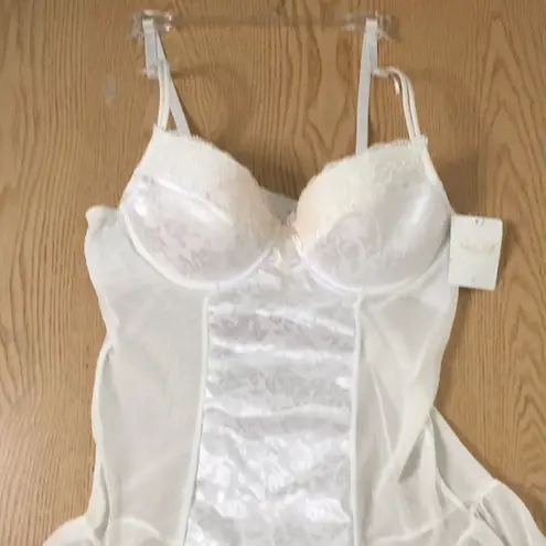 New Women’s Rene Rofe Underwired Lingerie Chemise Gown Slip Ivory Size Medium White