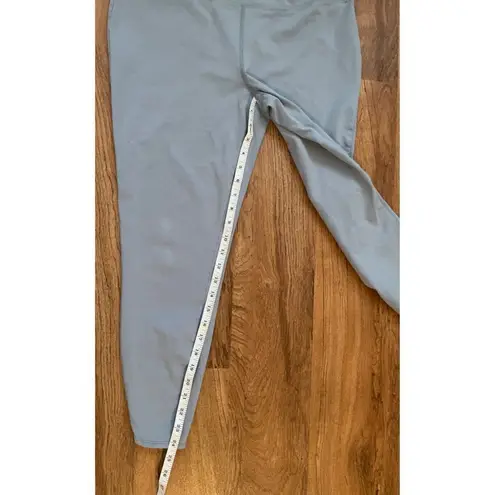 Wonderly Studio blue leggings