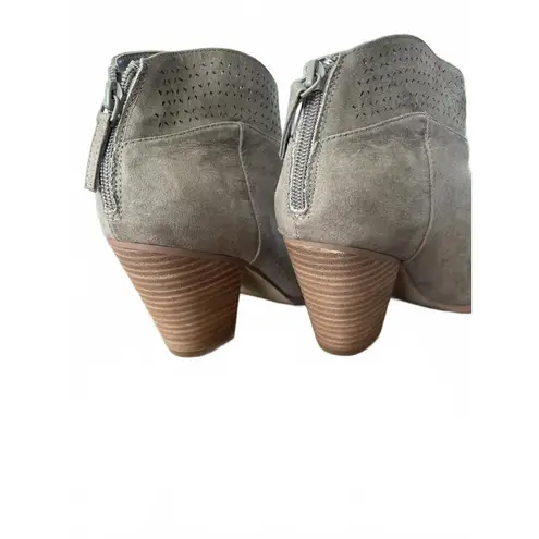 NWOT Violet & Red Jackson Lazer Ankle Bootie Tan Size 8.5