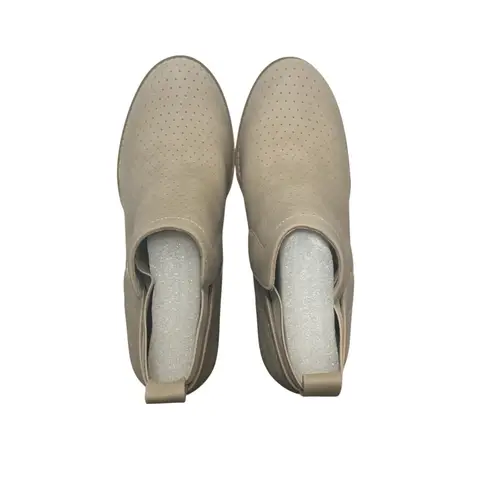 New! DV by Dolce Vita Gerdy Wedge Comfort Bootie in Beige