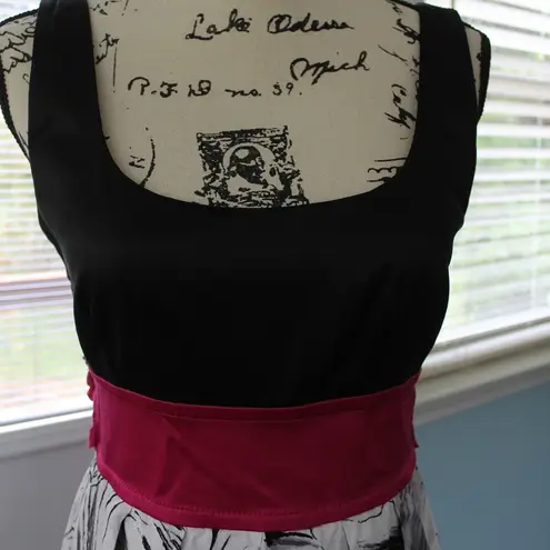 Teeze Me 🔥REDUCED 🔥 Hot Pink & Black Sexy Prom Party Dress