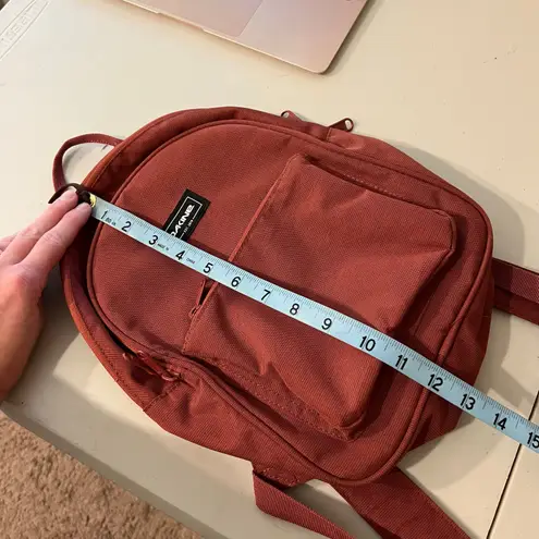 Dakine Dark Rose Essential 7L Unisex Mini Backpack Hiking Travel School Pink