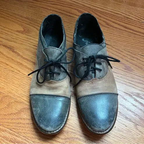 Free People  Two Tone Oxford Style Shoes Made in India