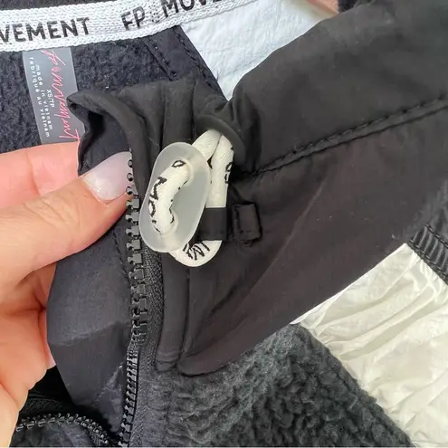 NWOT FP Movement by Free People Amelia Zip Up Fleece Jacket in Black and White Size XS